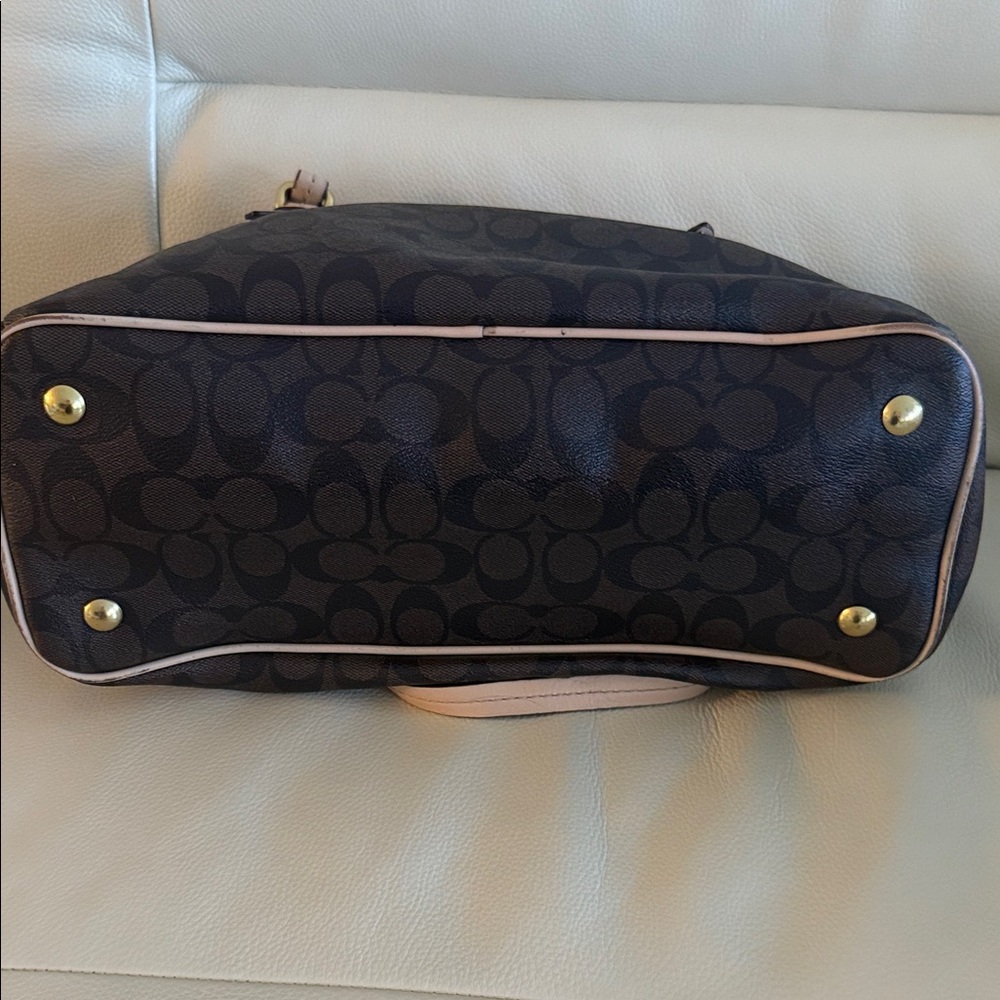 Coach Brown and Tan Shoulder Bag - Picture 5 of 9